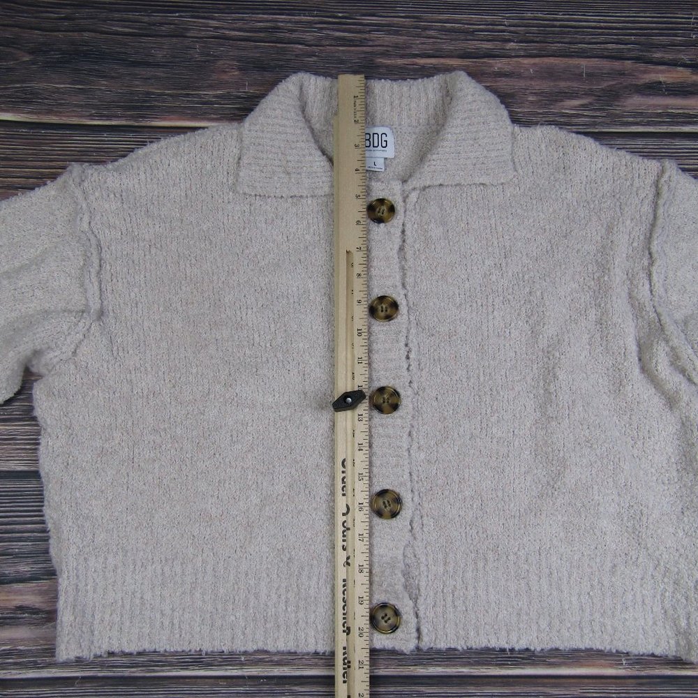 BDG UO Urban Outfitters NWT NEW Large Beige Button Up Collared Sweater - Picture 7 of 8